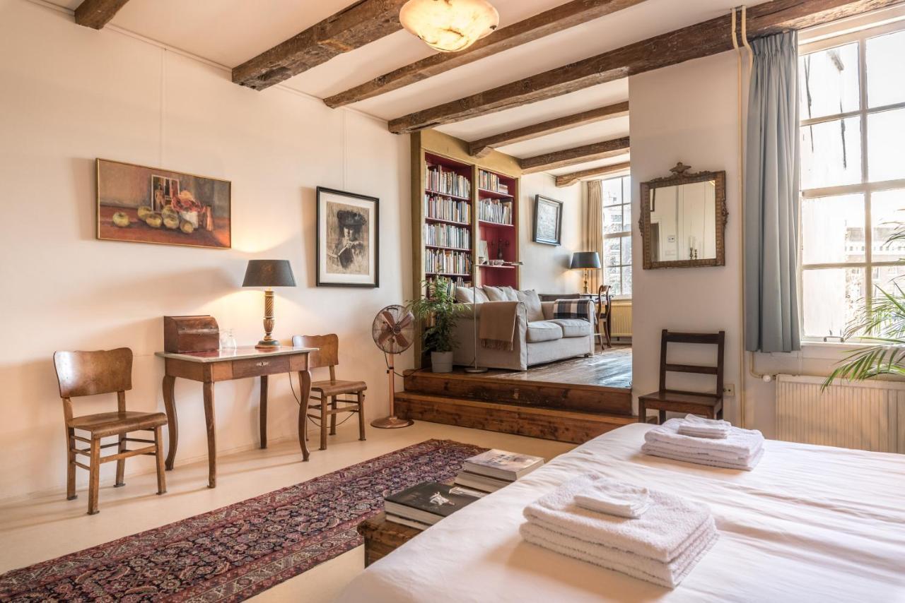 Classy Room 17Th C Canalhouse Амстердам Екстериор снимка